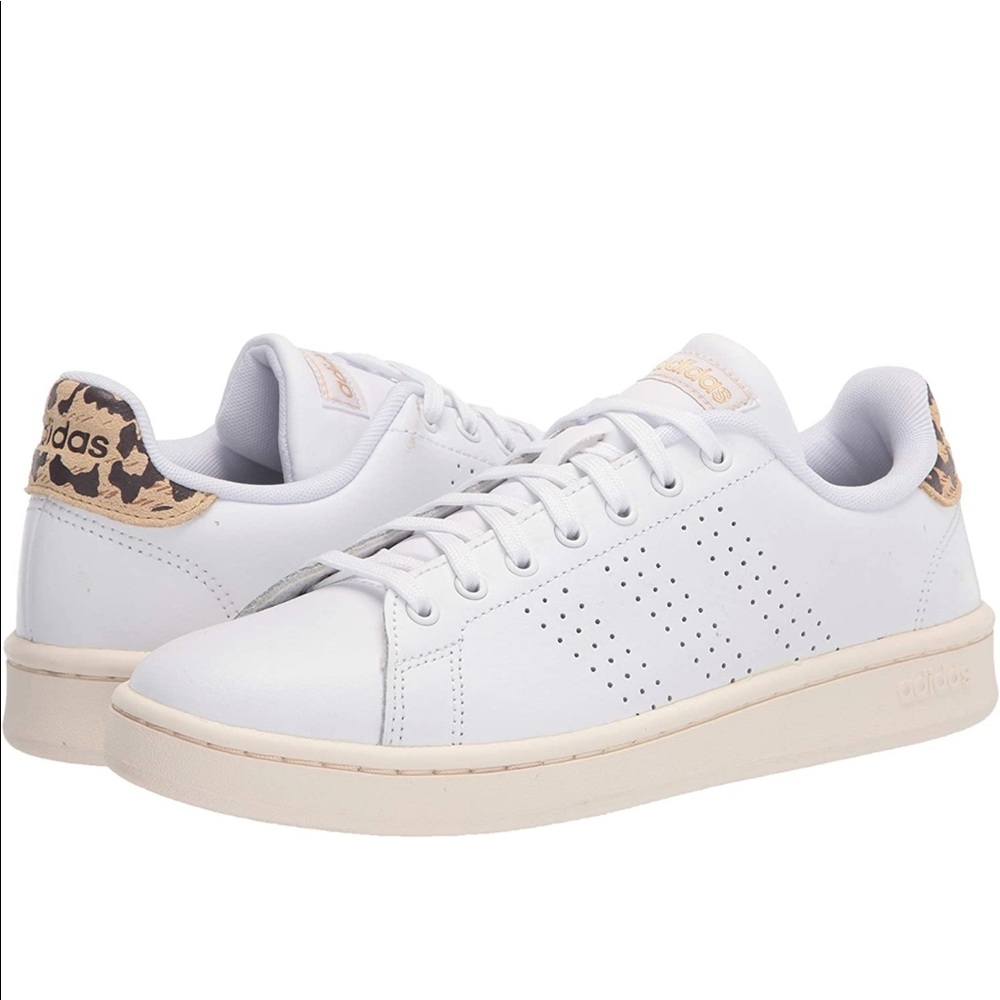 Adidas | Advantage Sneaker (White/ Gold Metallic)